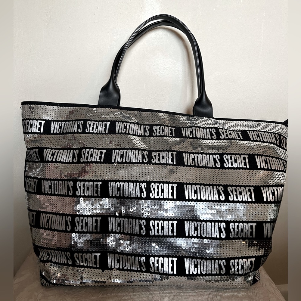 Victoria’s Secret XL black sequin zippered top Tote bag/ overnight bag